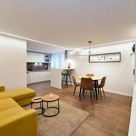 Optima Apartment Загреб Екстериор снимка
